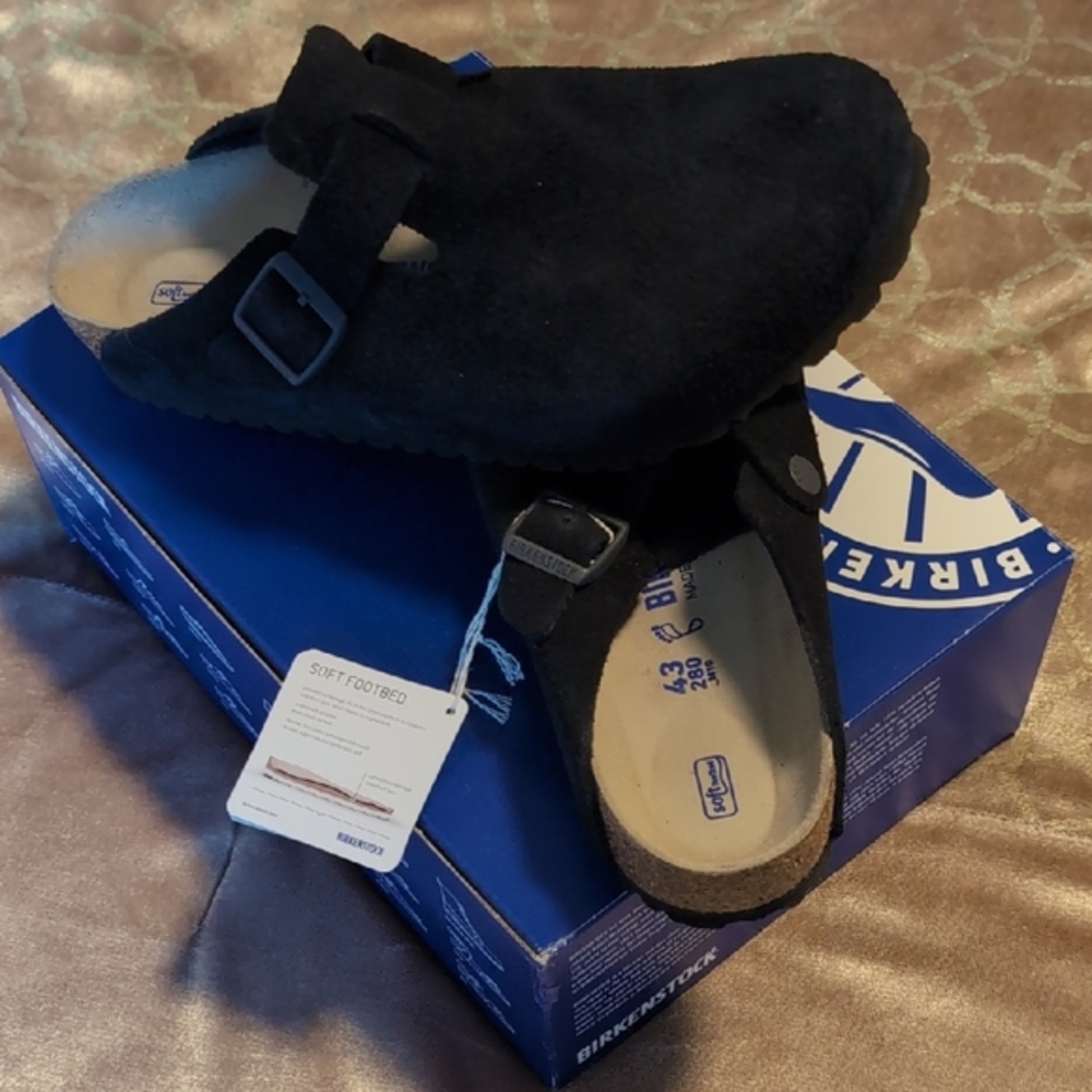 Birkenstock Boston Clogs in Midnight Blue